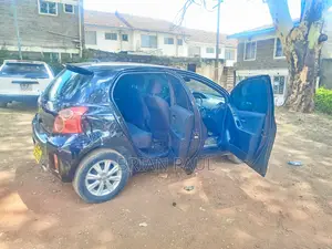 Toyota Vitz 2010 Black