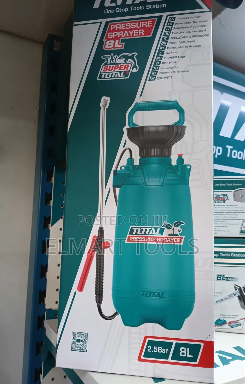 TOTAL 8-Liter Pressure Sprayer
