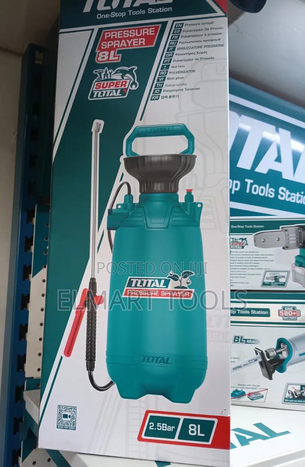 Total 8 Liter Pressure Sprayer - main view