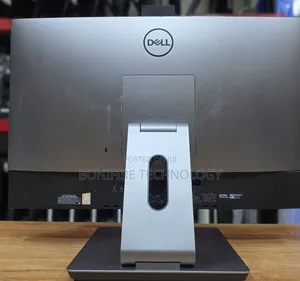 Desktop Computer Dell OptiPlex 7760 16GB Intel Core i5 SSD 512GB
