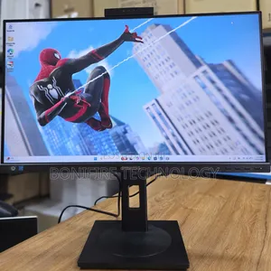 Phillips 243B1J
24 Inch Full Hd Monitor 
Full Hd Webcam
Type C