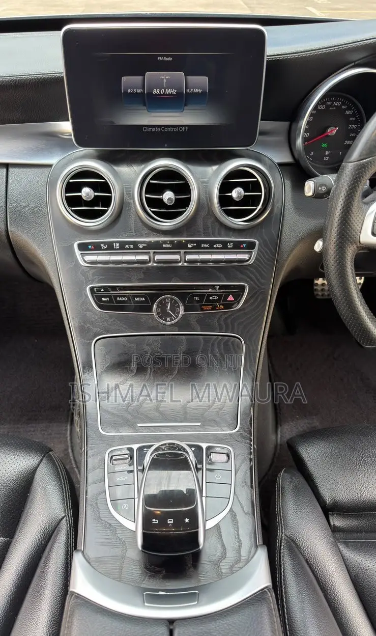 Mercedes-Benz C200 2017 Silver