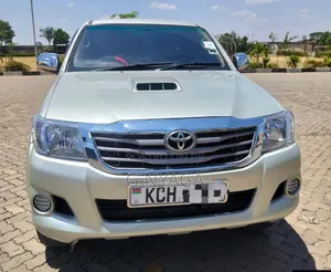 Toyota Hilux 2008 Beige