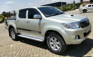 Toyota Hilux 2008 Beige