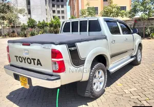 Toyota Hilux 2008 Beige