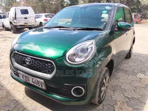 Toyota Passo 2017 Green