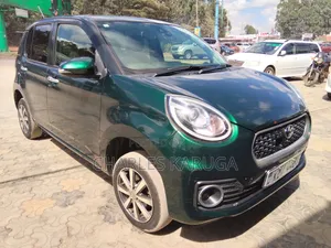 Toyota Passo 2017 Green