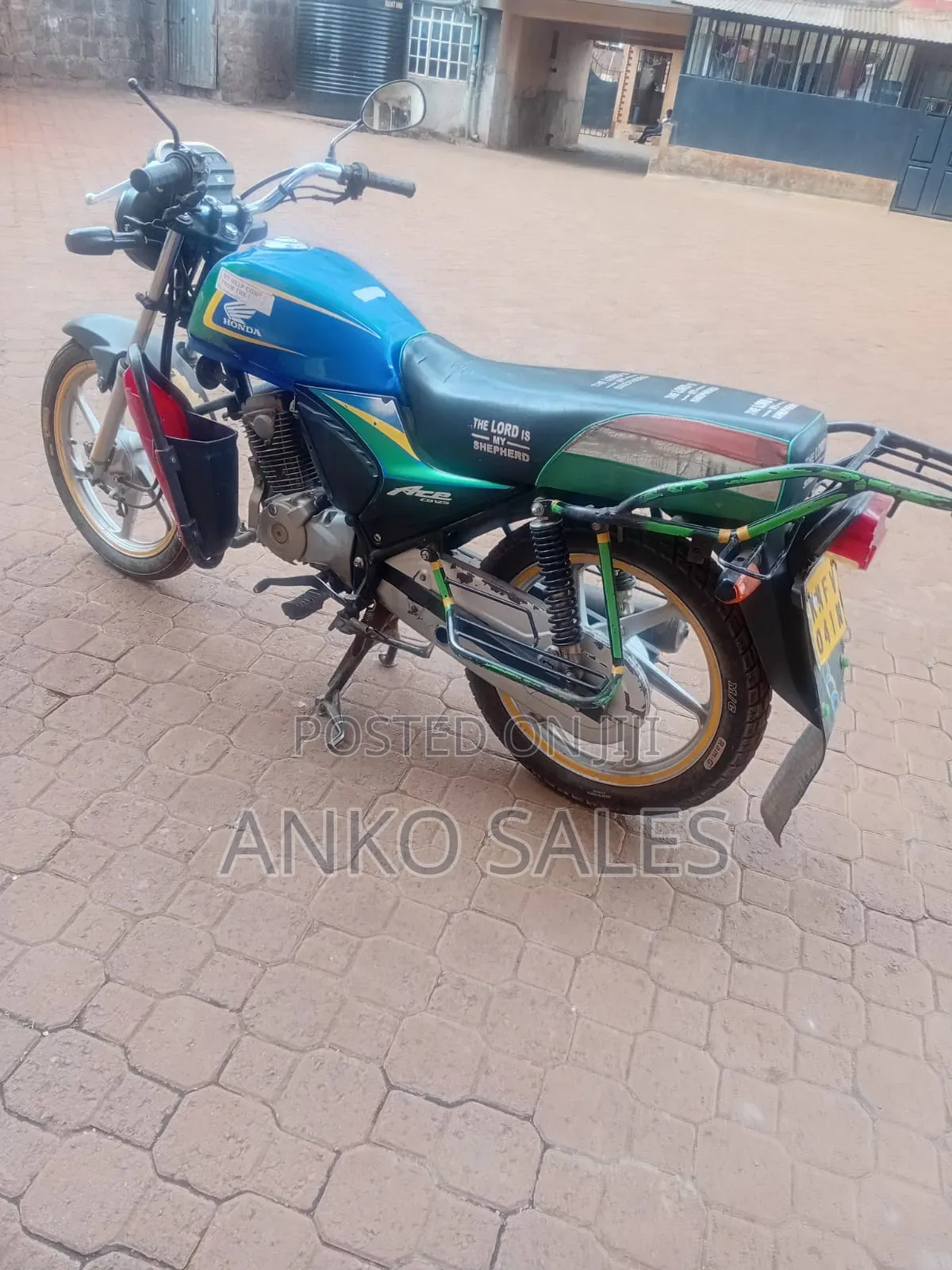 Honda CB 2024 Blue