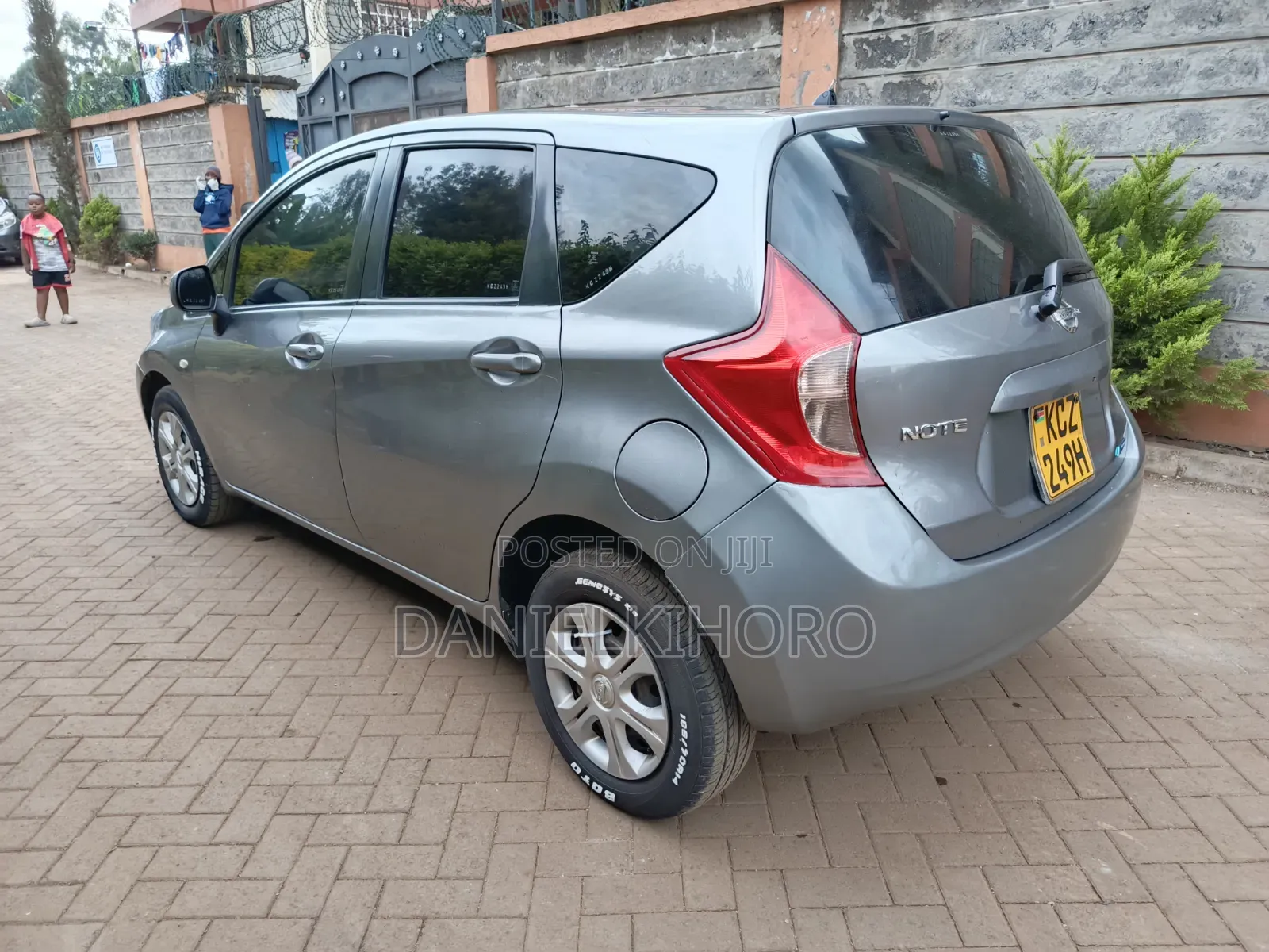 Nissan Note 2013 Gray