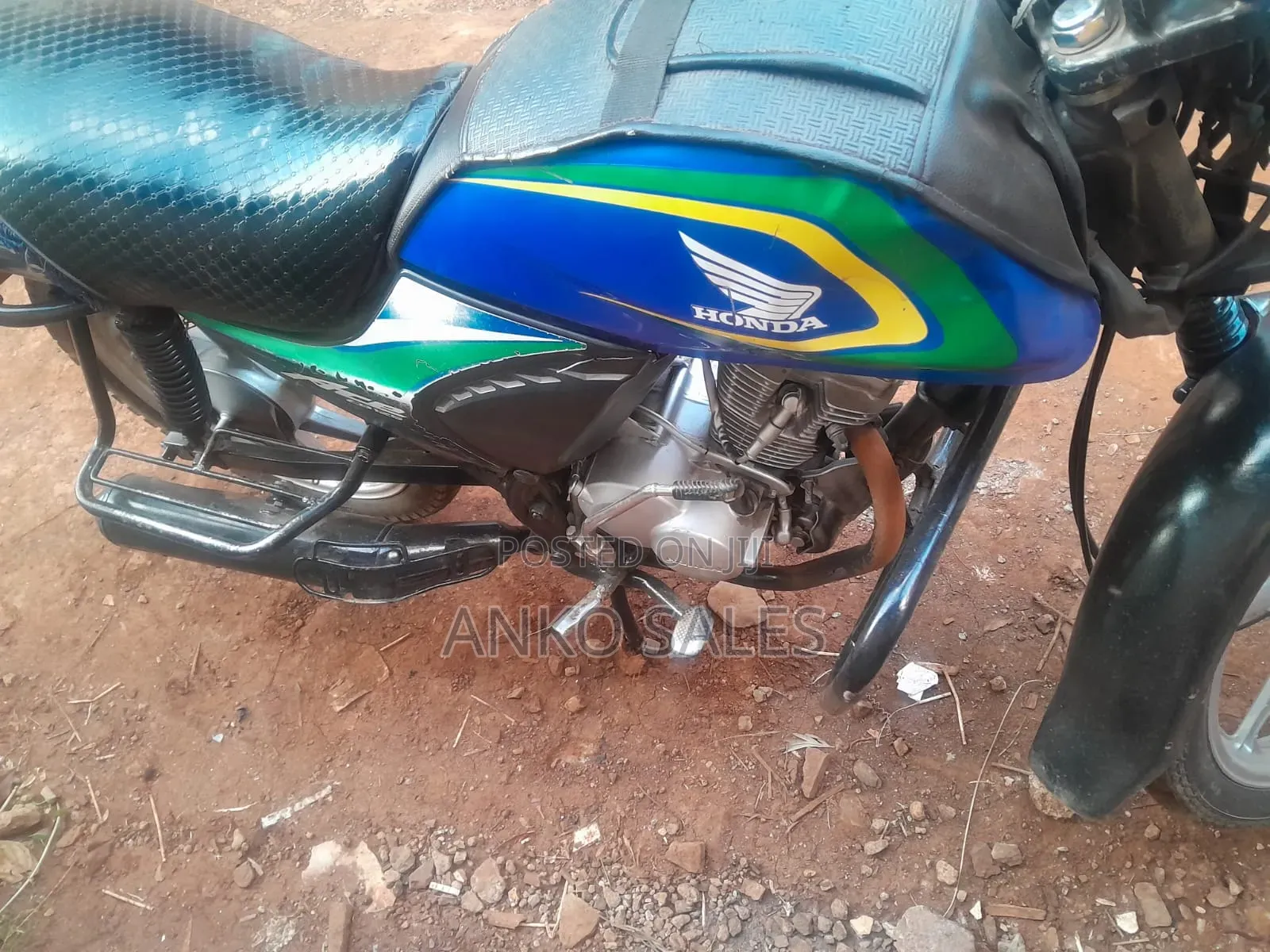 Honda CB 2024 Blue