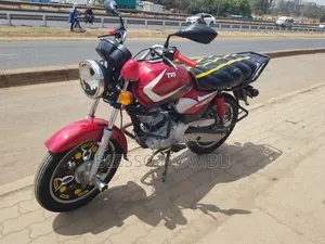 TVS HLX 125 2024 Red
