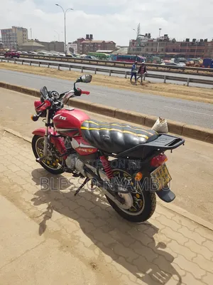 TVS HLX 125 2024 Red