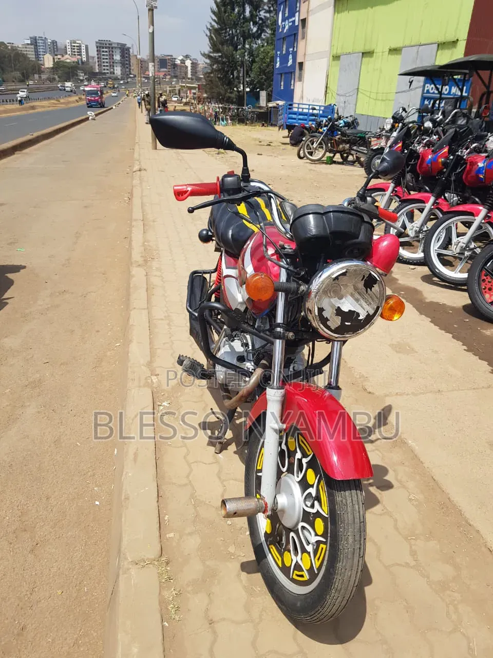 TVS HLX 125 2024 Red