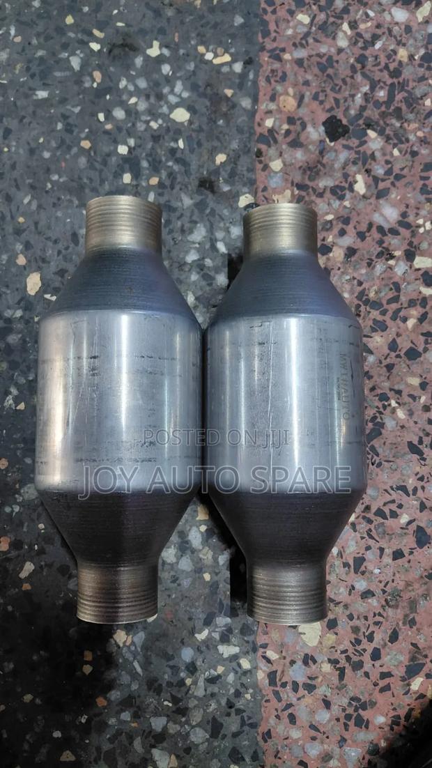 Universal Catalytic Converter/Muffler - main view