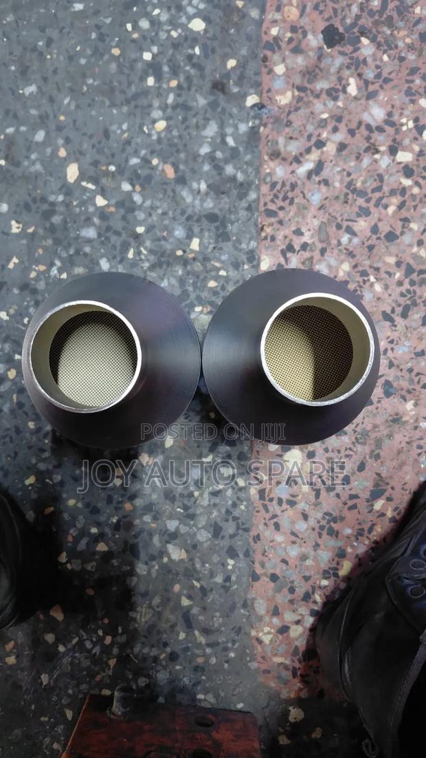 Universal Catalytic Converter/Muffler - thumbnail 3