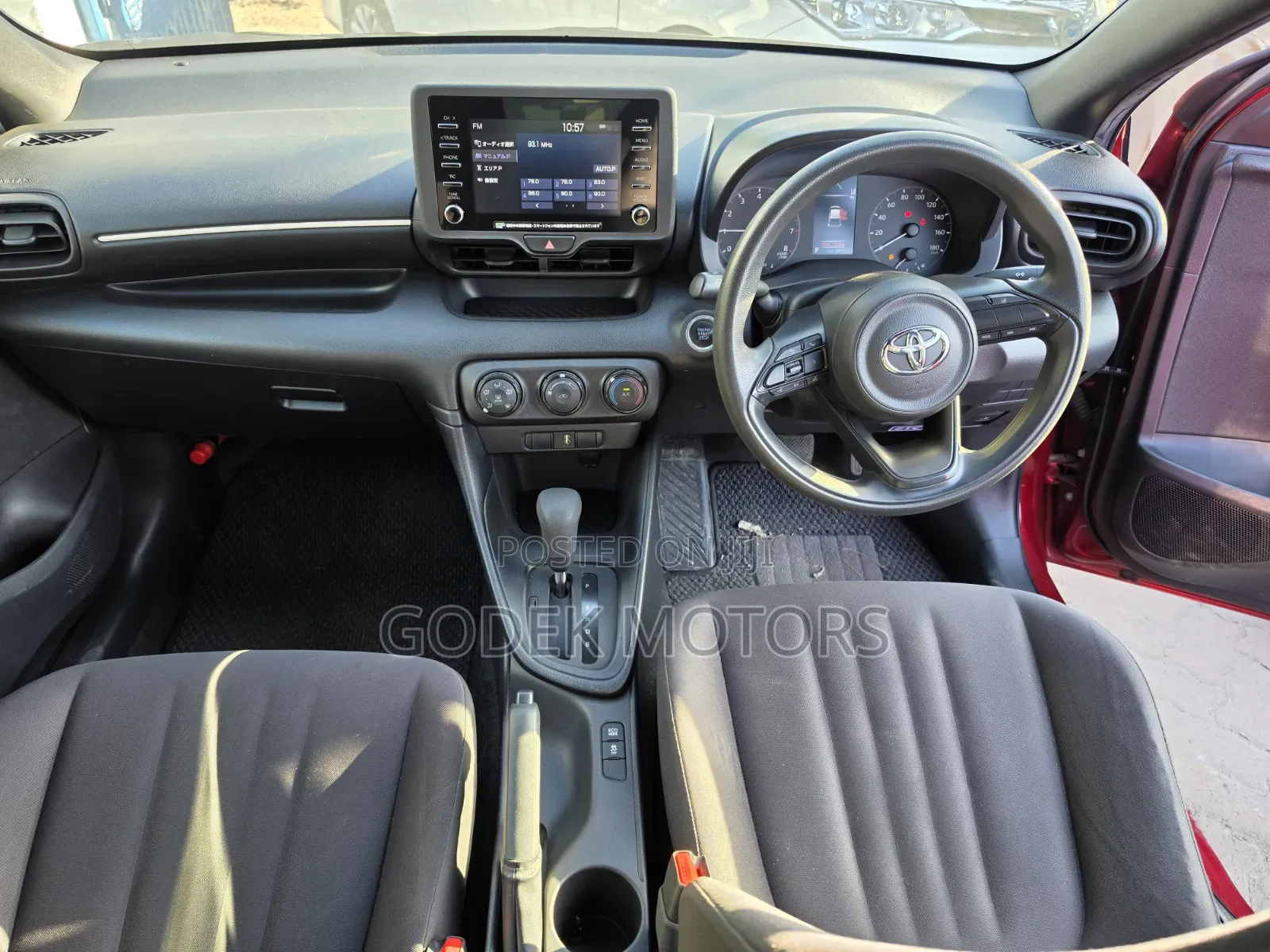 Toyota Yaris 2019 Red