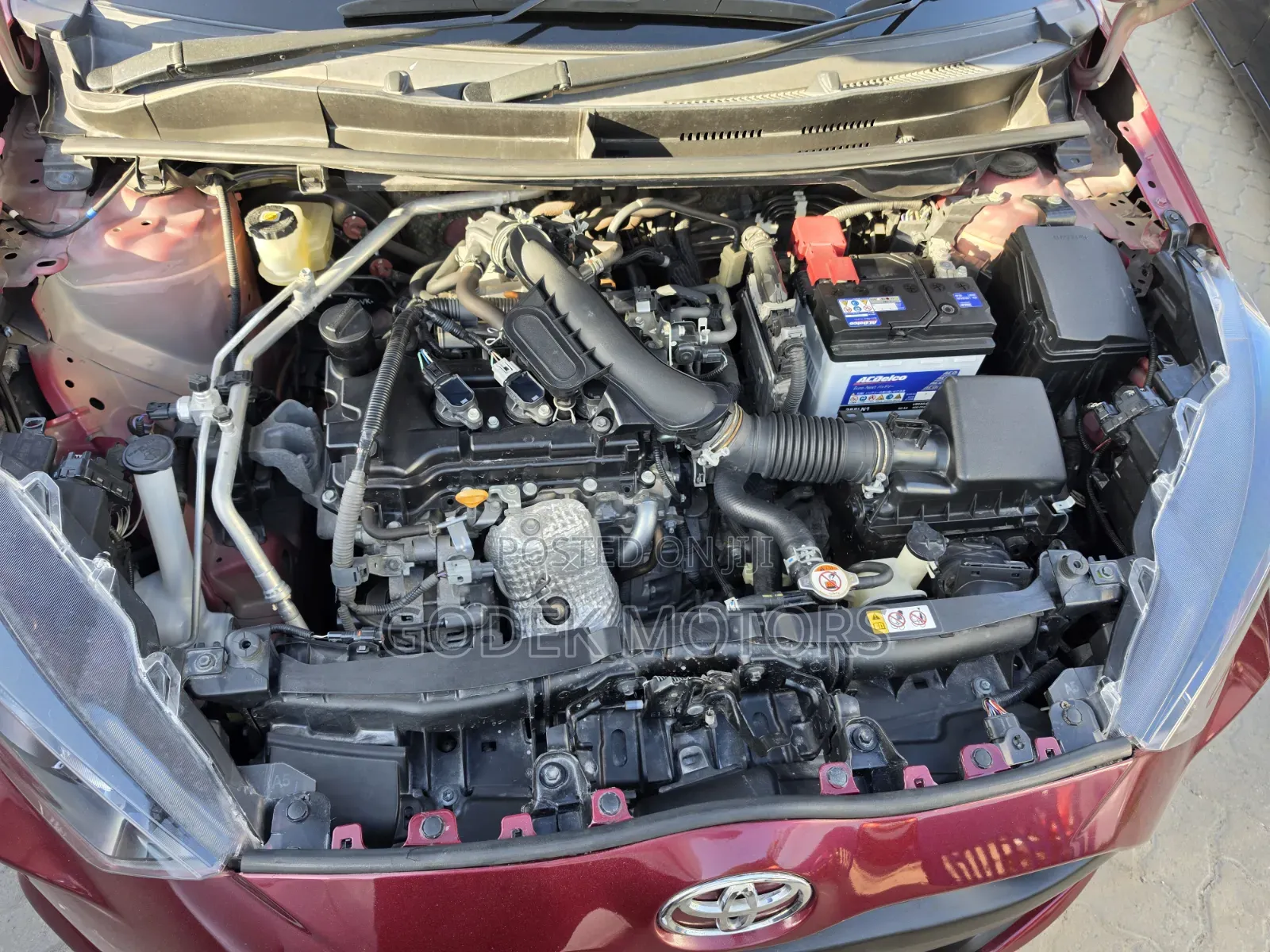 Toyota Yaris 2019 Red