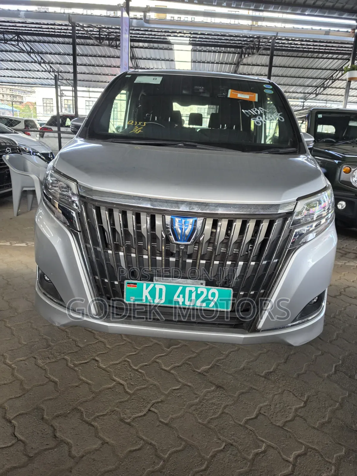 Toyota Esquire 2019