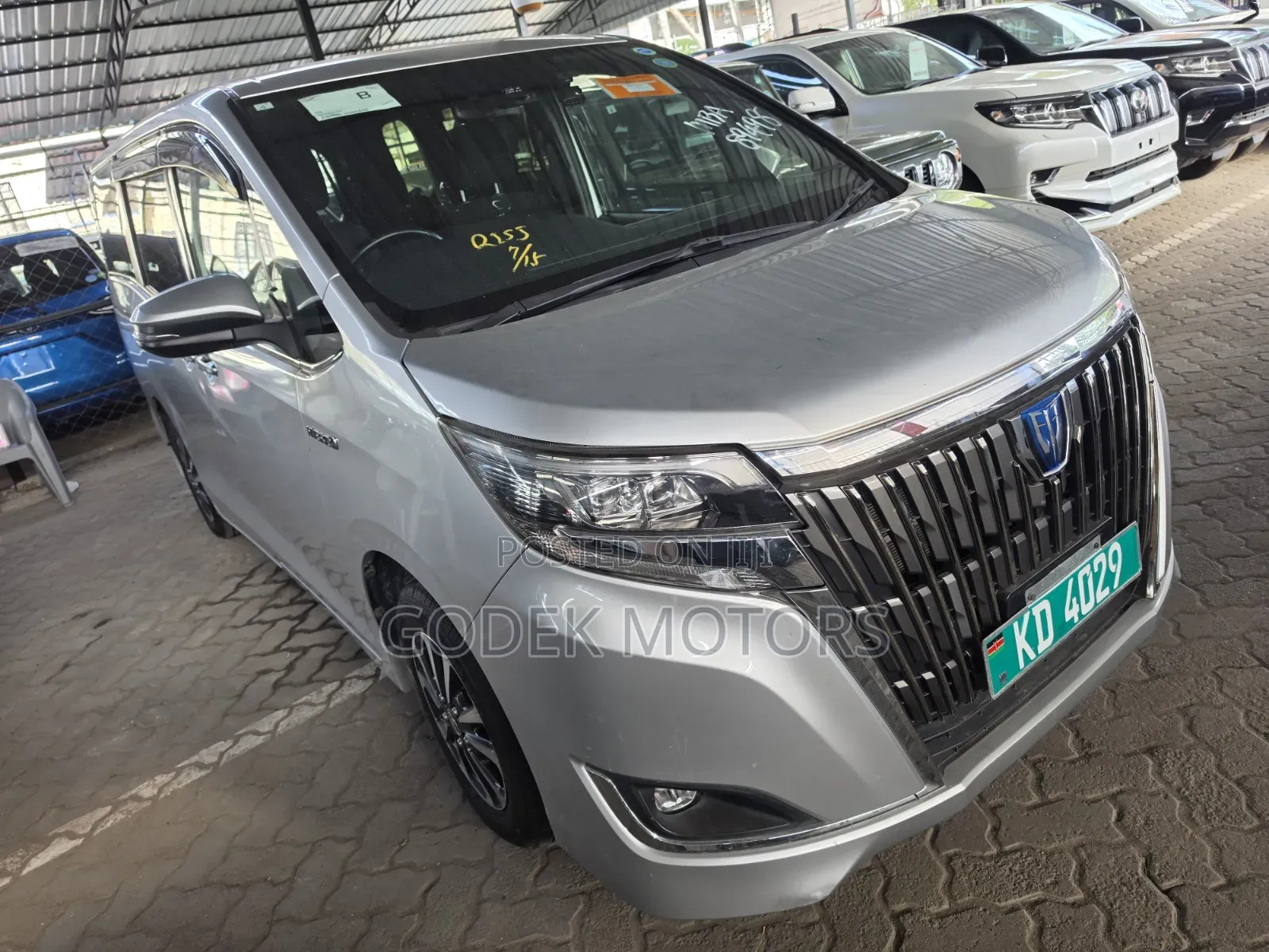 Toyota Esquire 2019