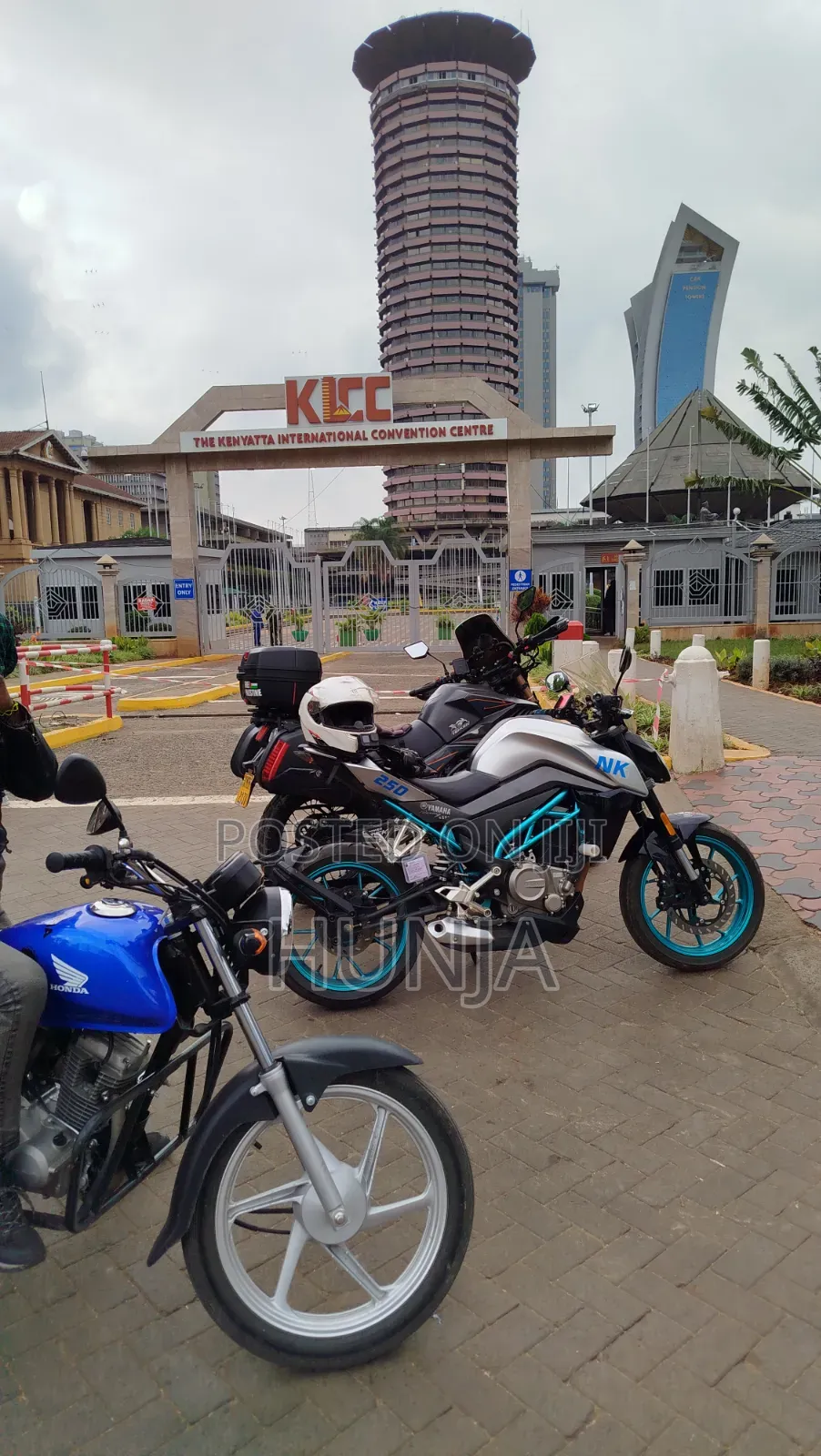 CFMoto 250NK 2021 Blue