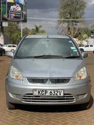 Mitsubishi Colt Plus 2011 Silver