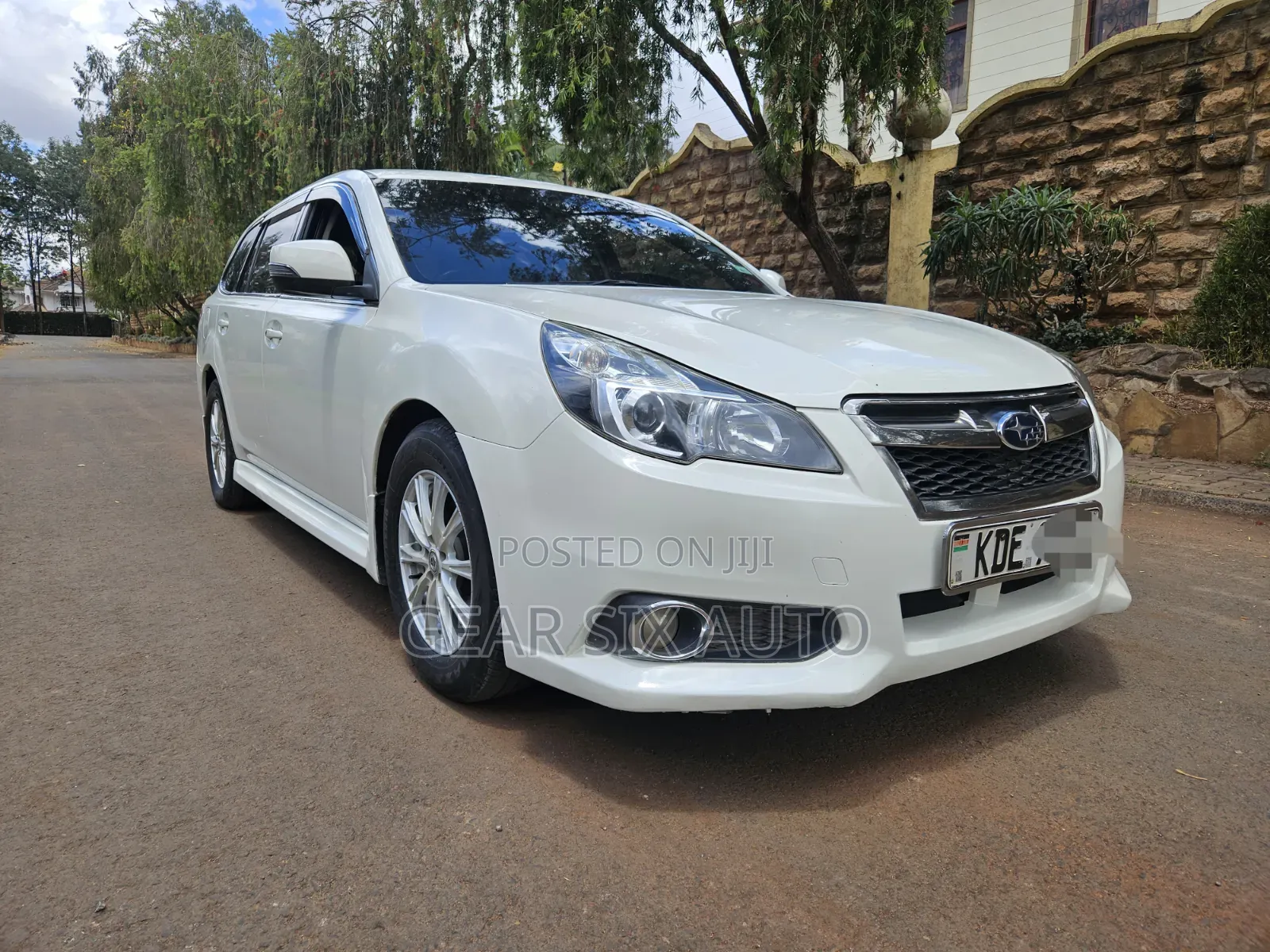 Subaru Legacy 2014 White