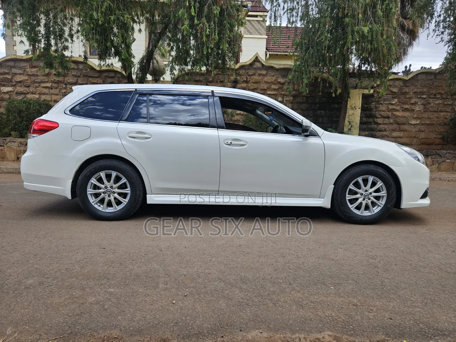 Subaru Legacy 2014 White