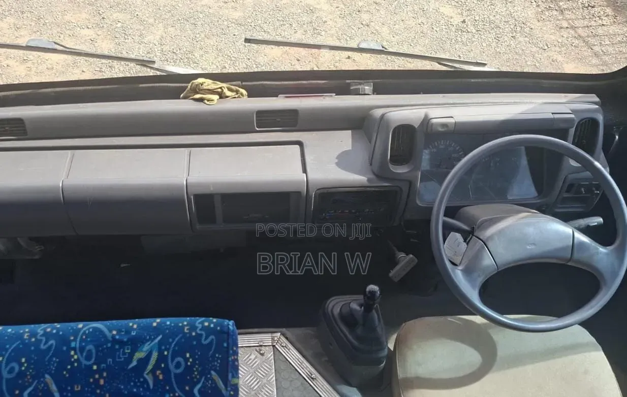 Isuzu NQR 2009 White