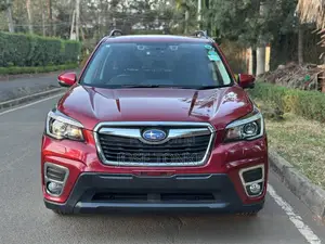 Subaru Forester Base AWD 2019 Maroon