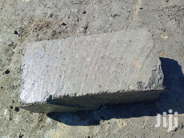 Machine Cut Stones - thumbnail 3