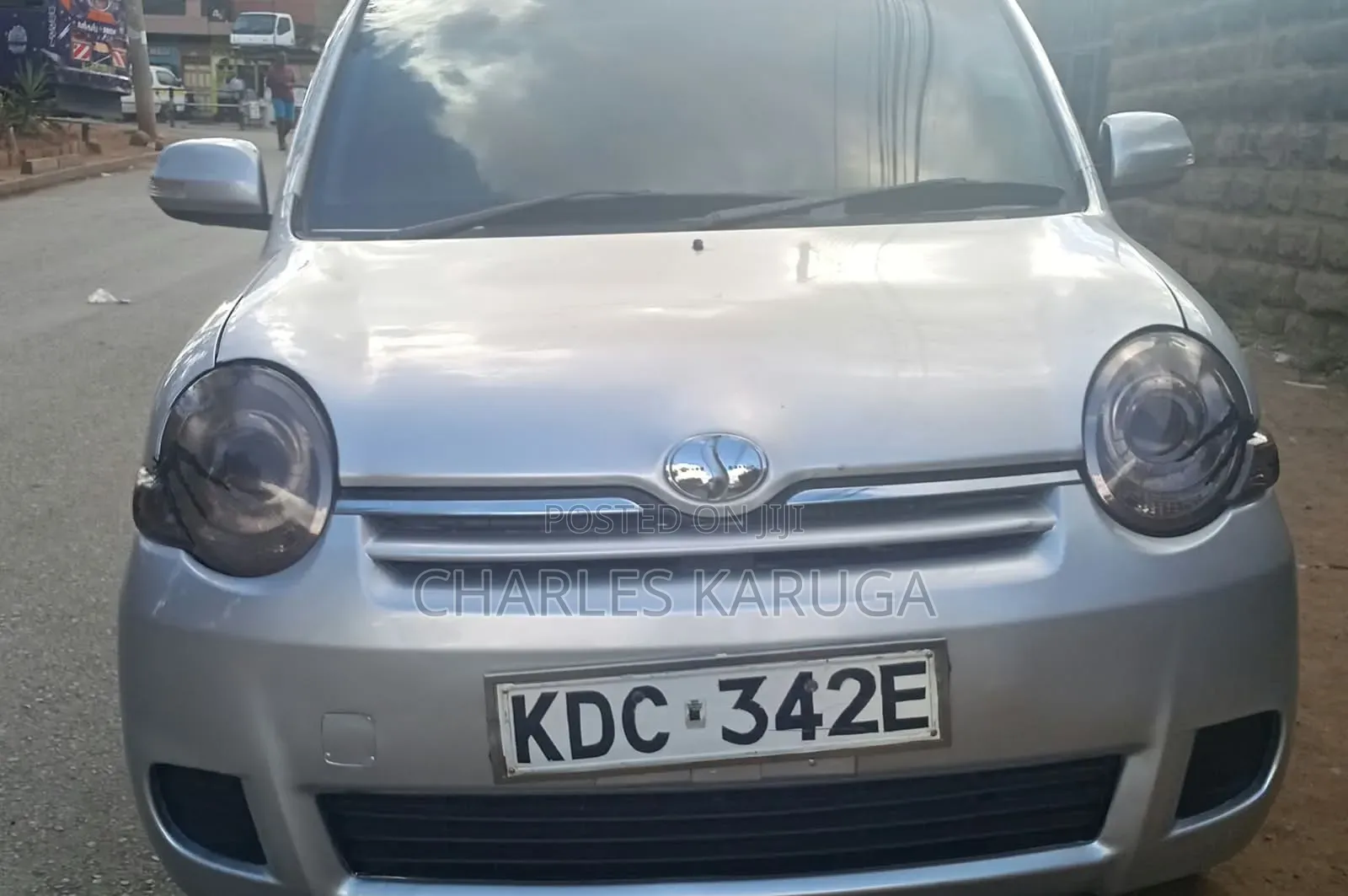 Toyota Sienta 2014 Silver