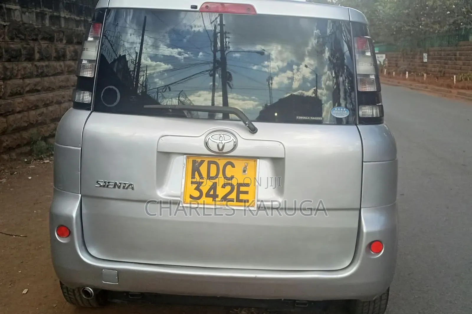 Toyota Sienta 2014 Silver