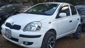 Toyota Vitz 2005 White