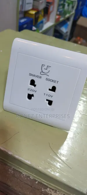 Single Twin Shaver Socket