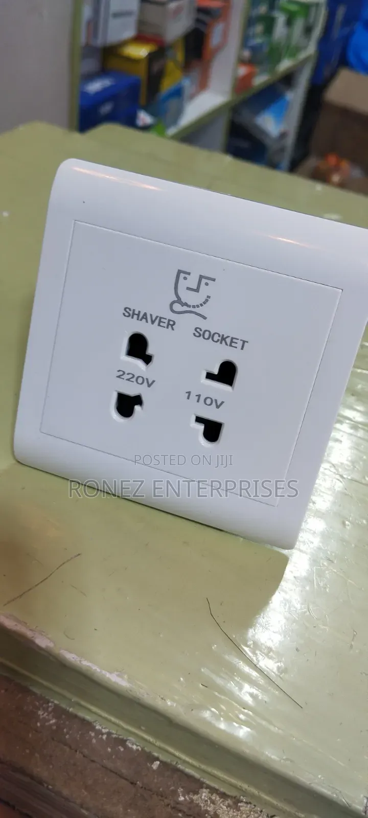Single Twin Shaver Socket
