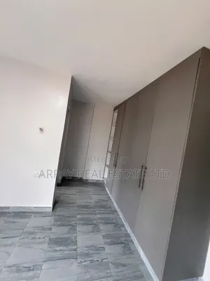 3bdrm Duplex in 3Br All Ensuite, Kidfarmaco for rent