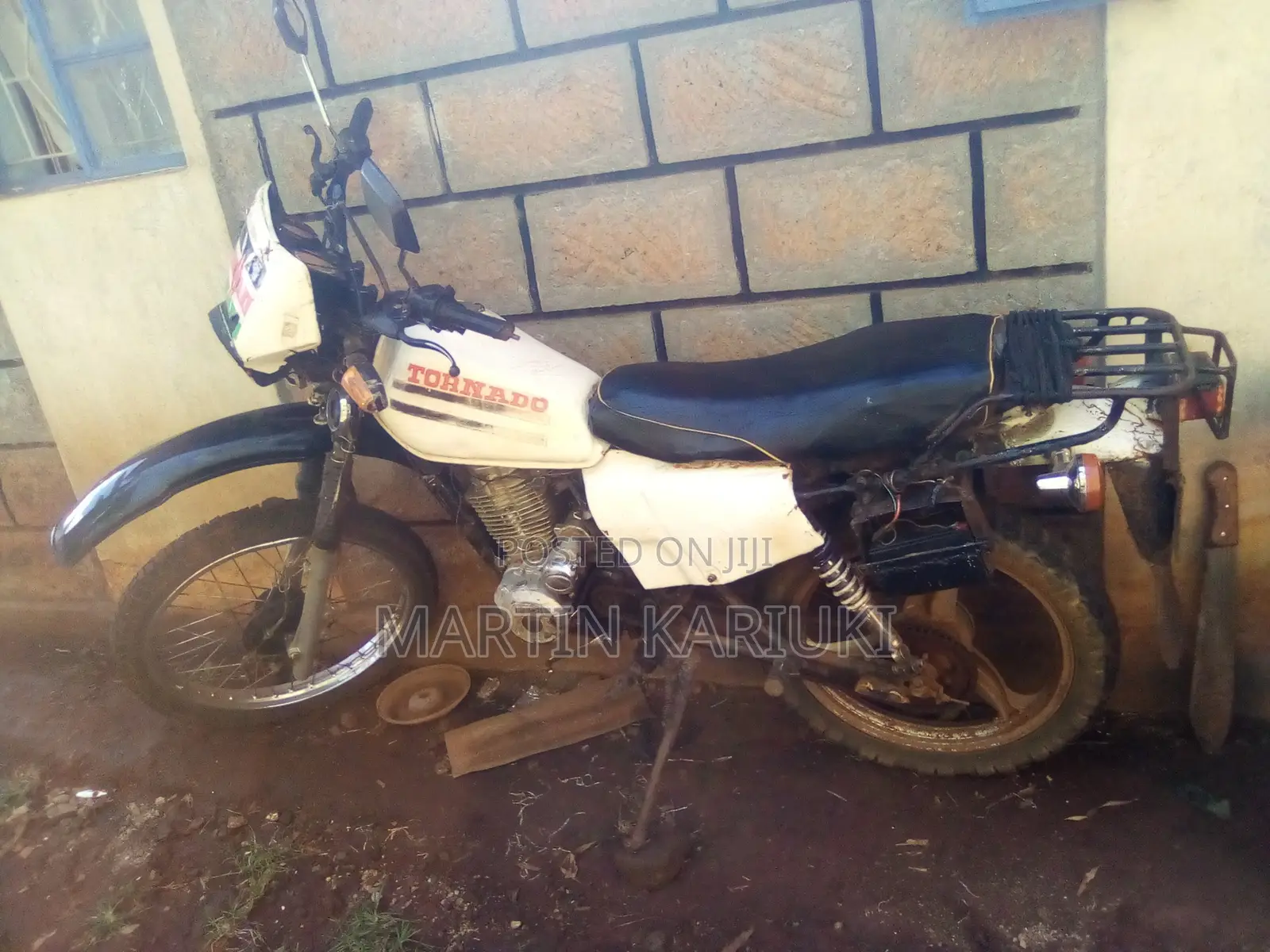 Motorcycle 2021 White