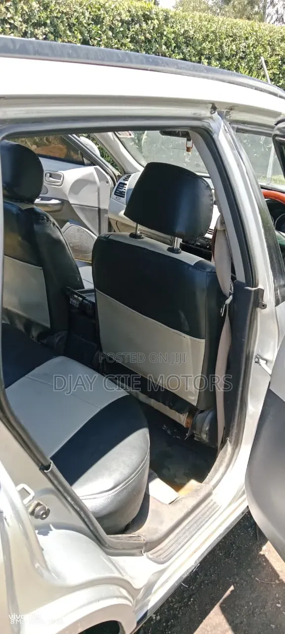 Nissan Wingroad 2007 Silver