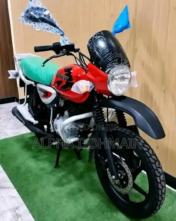 New Bajaj Boxer 150 UG 2024 Red