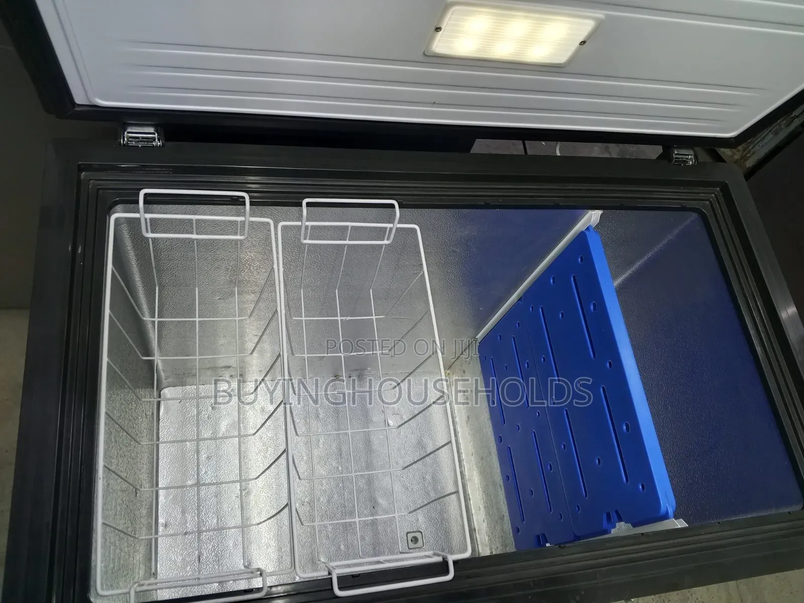 Mika 226L Chest Freezer