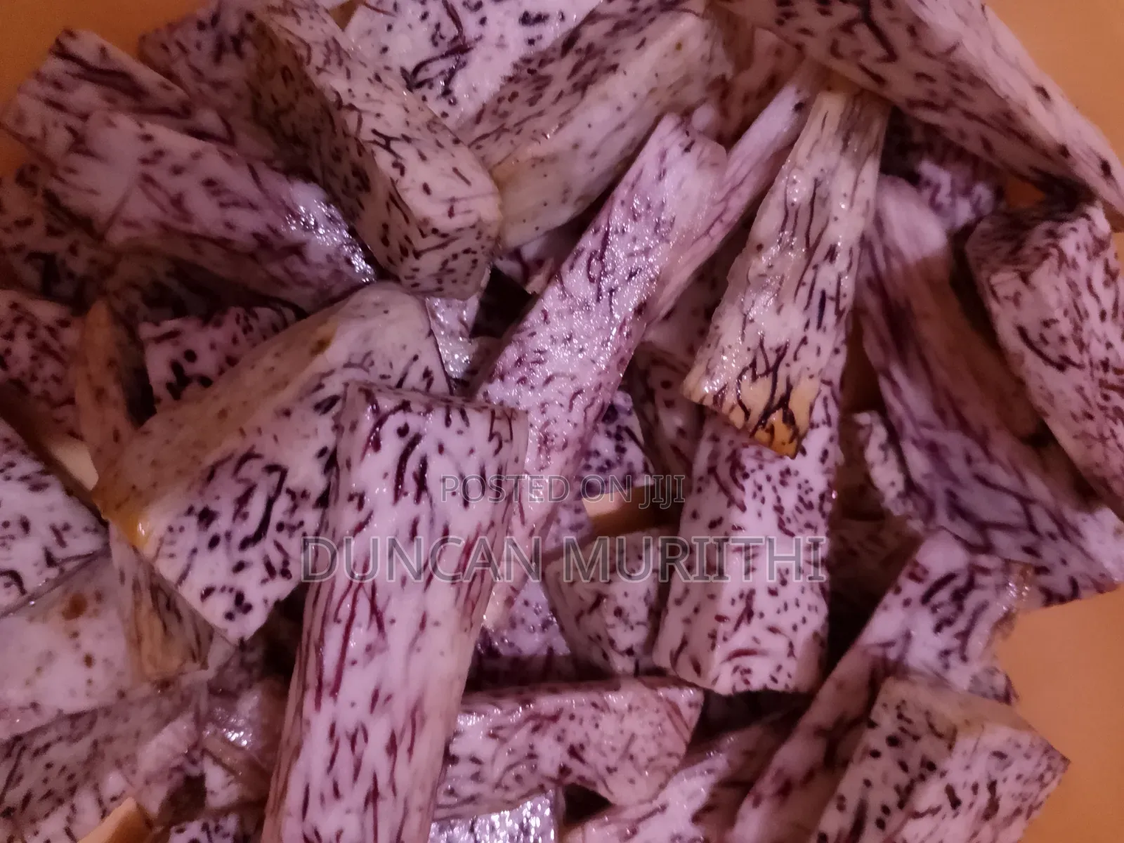 Fresh Arrowroots (Nduma)