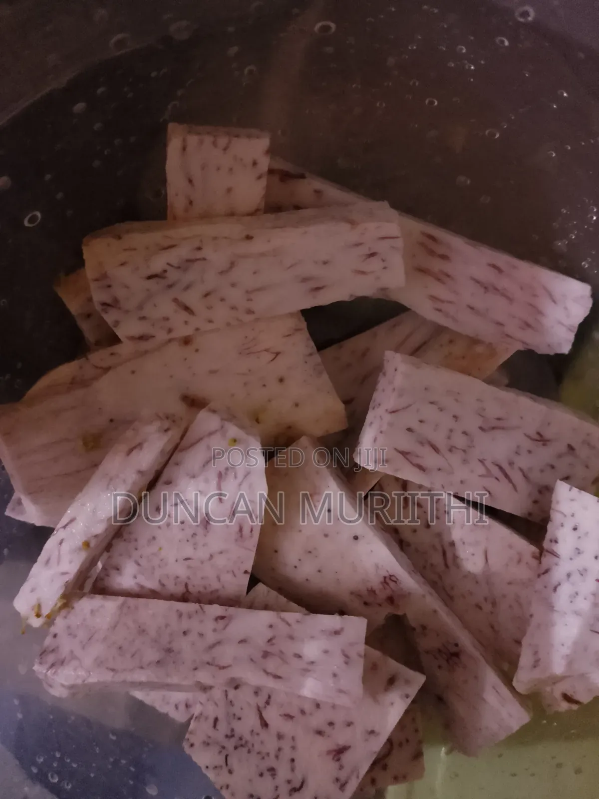 Fresh Arrowroots (Nduma)