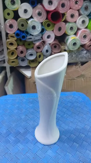 Ceramic Leaf Vase