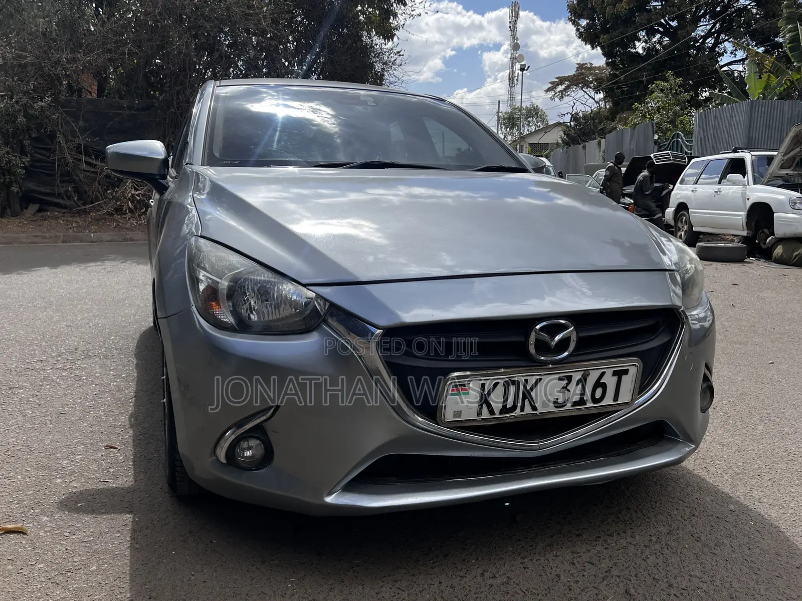 Mazda Demio 2015 Silver