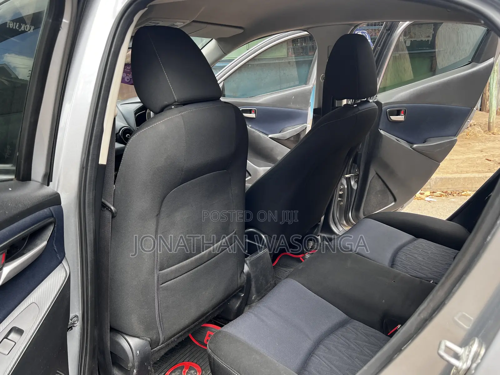 Mazda Demio 2015 Silver