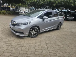 Honda Fit Shuttle 2019
