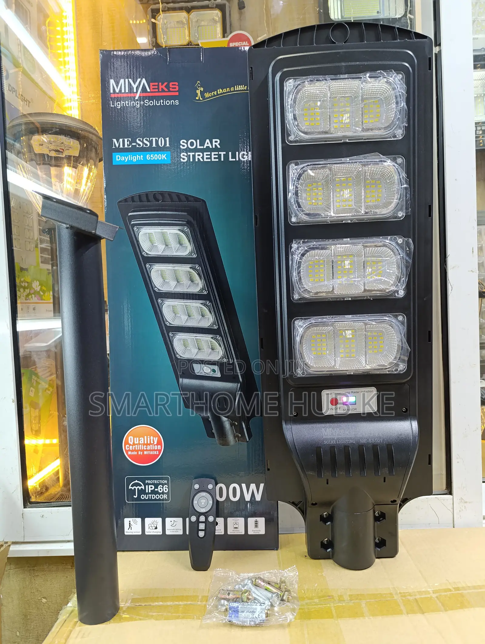 New 2026 200W Solar Street Light + Pole*
