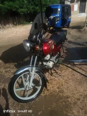 Bajaj Boxer 100 2022 Red
