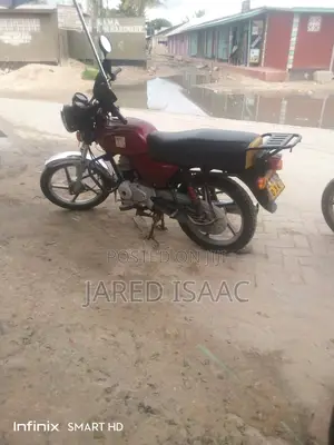 Bajaj Boxer 100 2022 Red