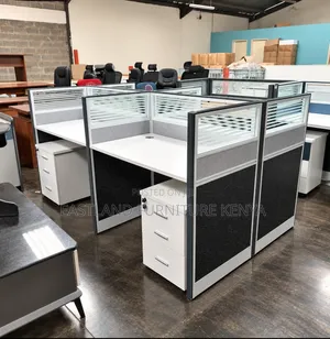 Modern 4-Way Office Workstation Cubicles With Privacy Panels